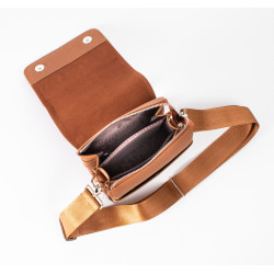 OSCAR Camel Leather Magnetic Snap Crossbody Bag for Men